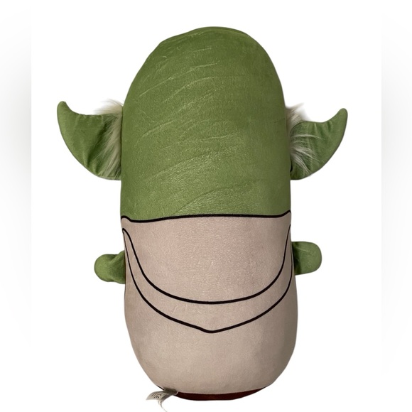 2020 Star Wars Celebration Exclusive Roll Plush-Yoda - Picture 2 of 6